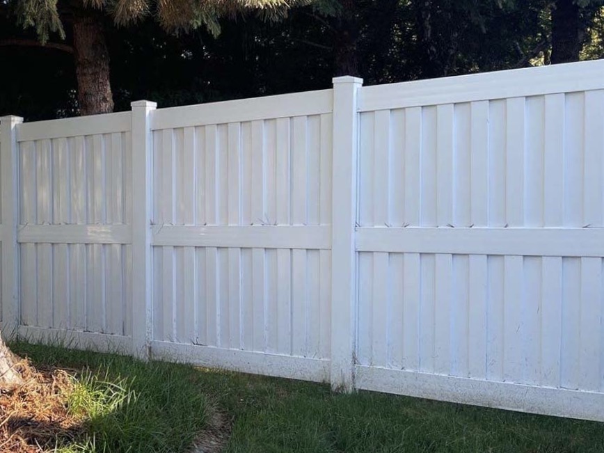 Photo of a Treasure Valley Idaho vinyl fence