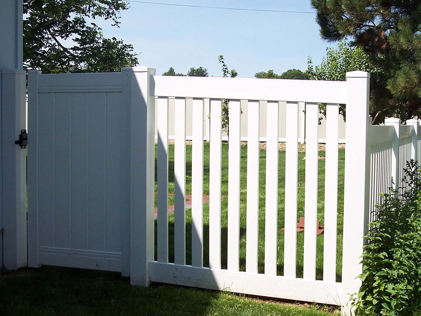 Vinyl Pool Fencing in Boise Idaho