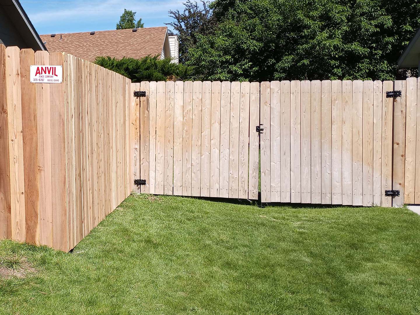 Twin Falls Idaho residential fencing contractor